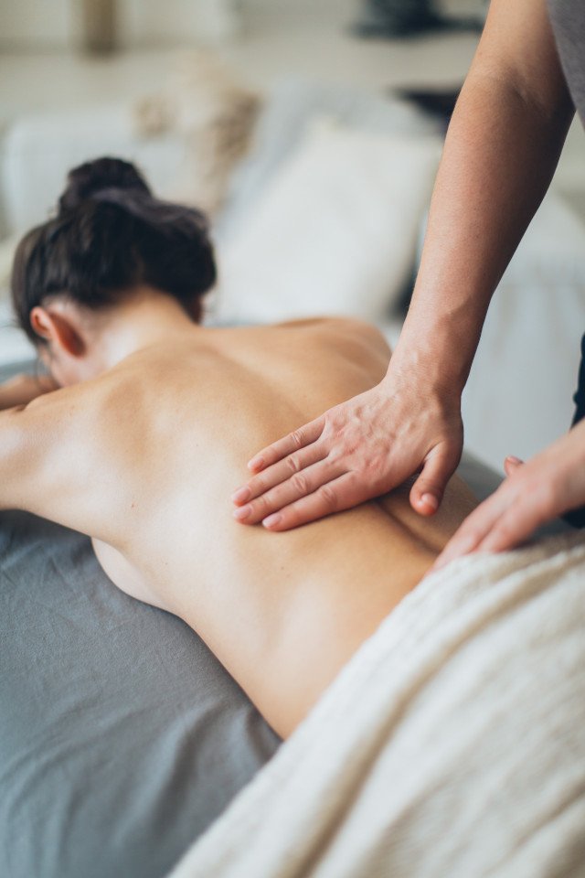 massagem-pexels-elina-fairytale